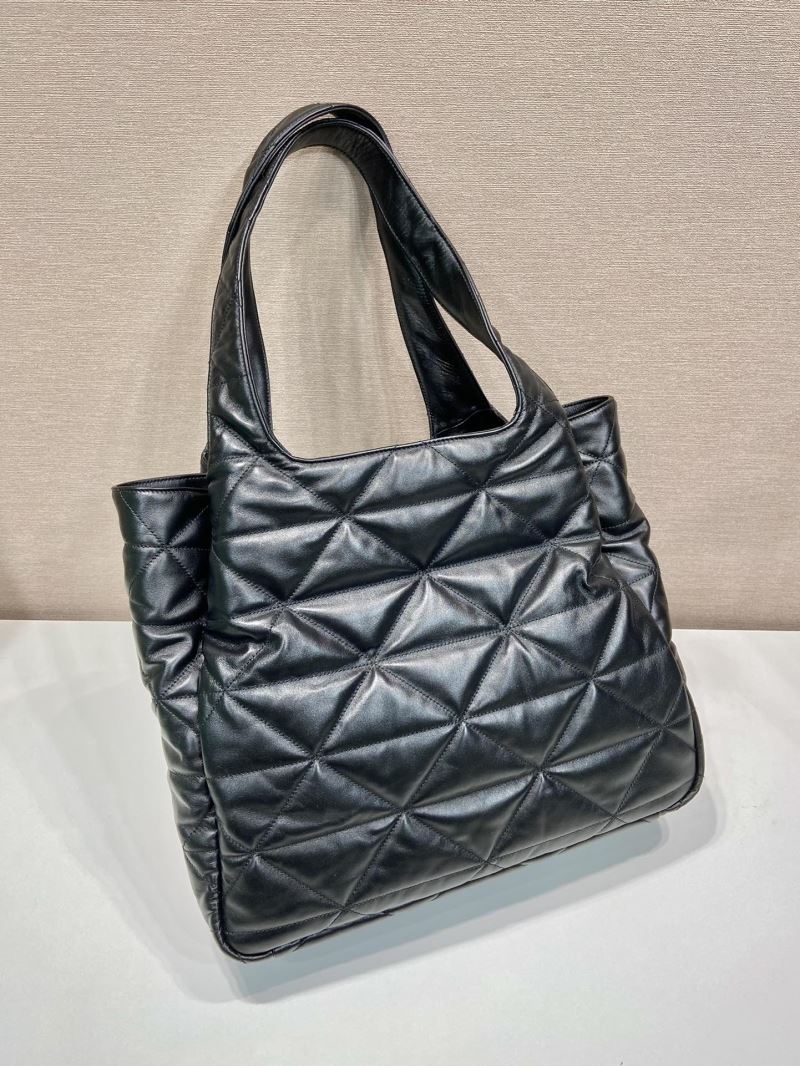 Pra*a tote bags